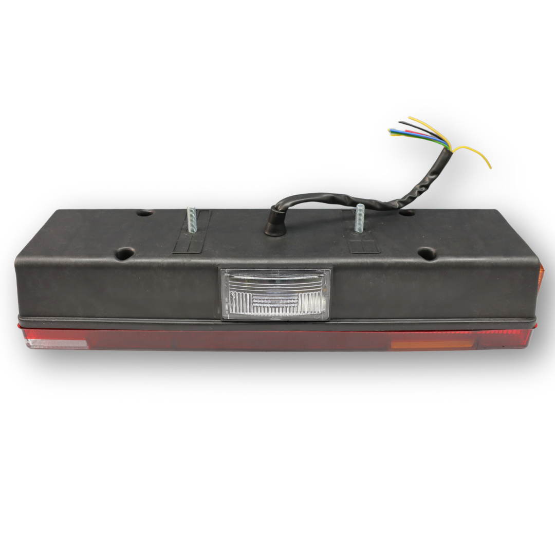 Фонарь задний 0031 с кабелем, с подсветкой номера; левый (ISS 1006)