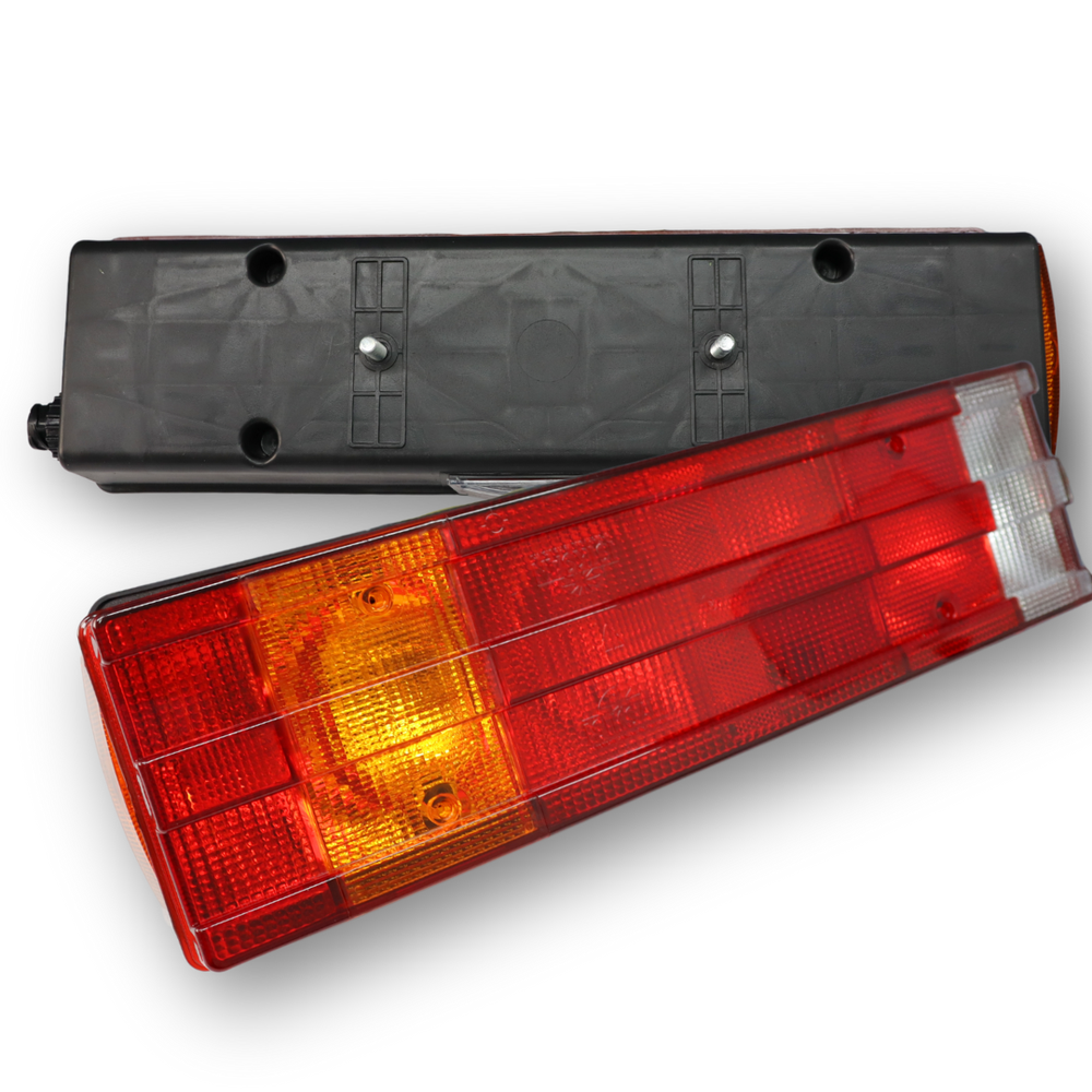 Фонарь задний 0031 с разъем AMP; левый (ISS 1006) Фонарь задний 0031 с разъем AMP; левый (ISS 1006)