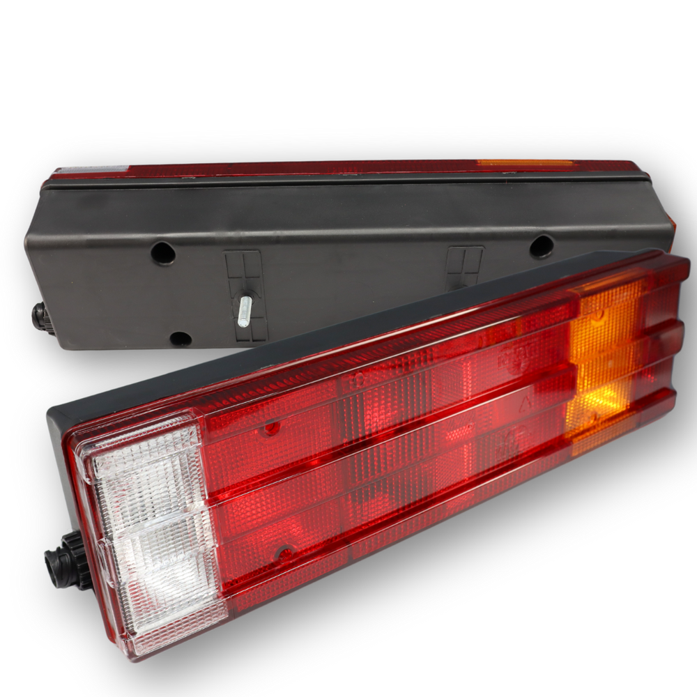 Фонарь задний 0031 с разъем AMP; правый (ISS 1006) Фонарь задний 0031 с разъем AMP; правый (ISS 1006)