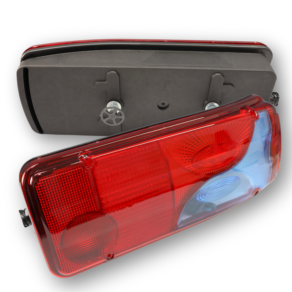 Фонарь задний MAN TGA; TGL; TGM; TGX; правый; с разъемом "AMP" (CERAY)