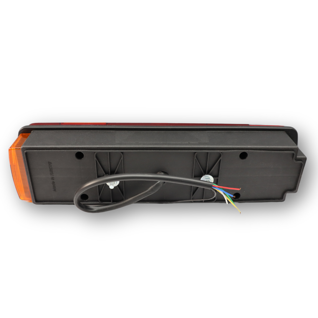 Фонарь задний VOLVO\SCANIA; правый; с кабелем (ISS) Фонарь задний VOLVO\SCANIA; правый; с кабелем (ISS)