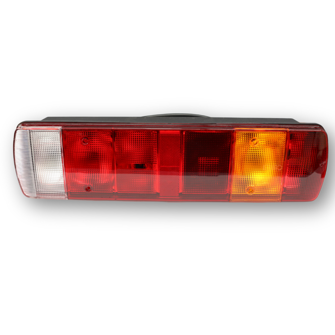 Фонарь задний VOLVO\SCANIA; правый; с кабелем (CERAY) Фонарь задний VOLVO\SCANIA; правый; с кабелем (CERAY)