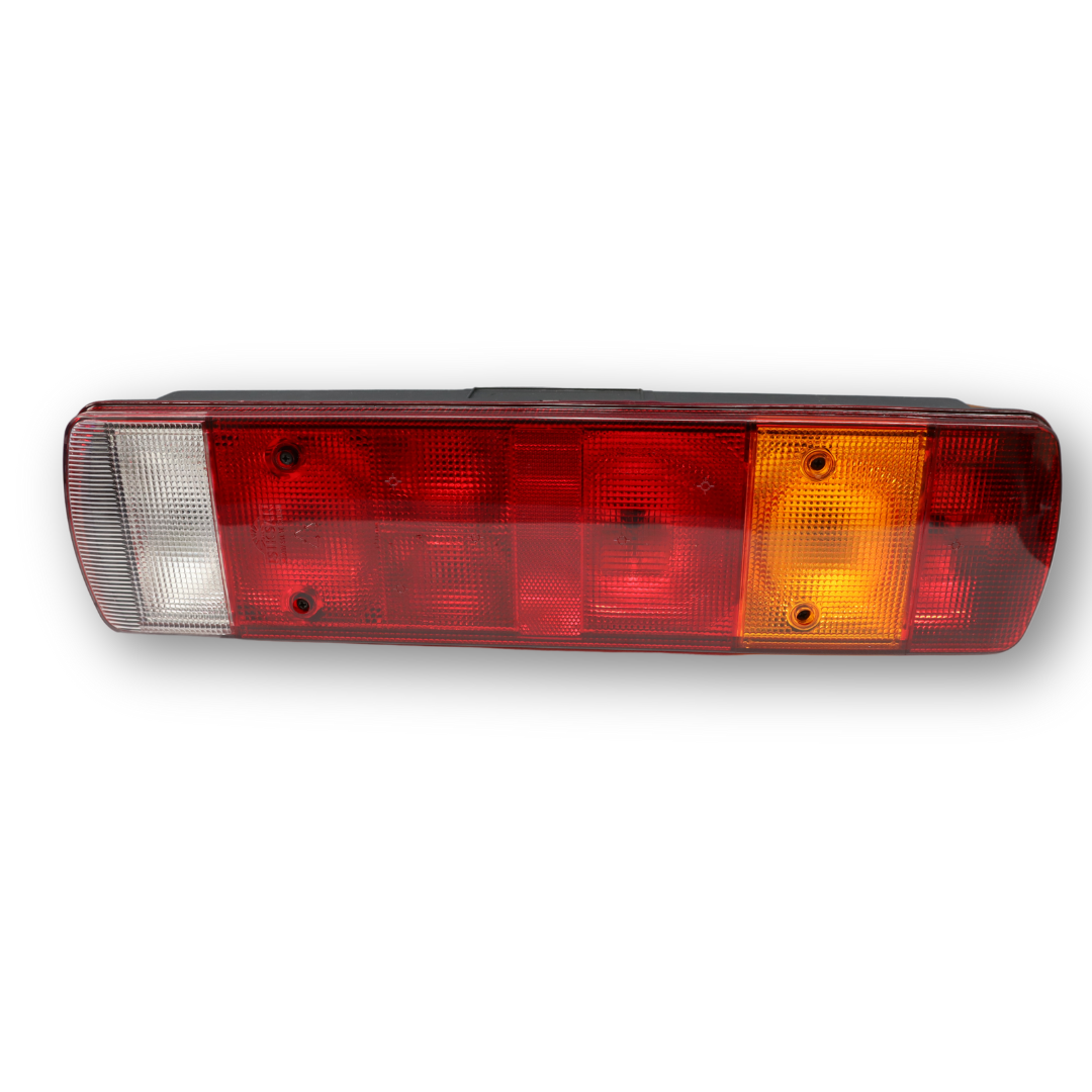 Фонарь задний VOLVO\SCANIA; правый; с разъем "AMP" (ISS) Фонарь задний VOLVO\SCANIA; правый; с разъем "AMP" (ISS)