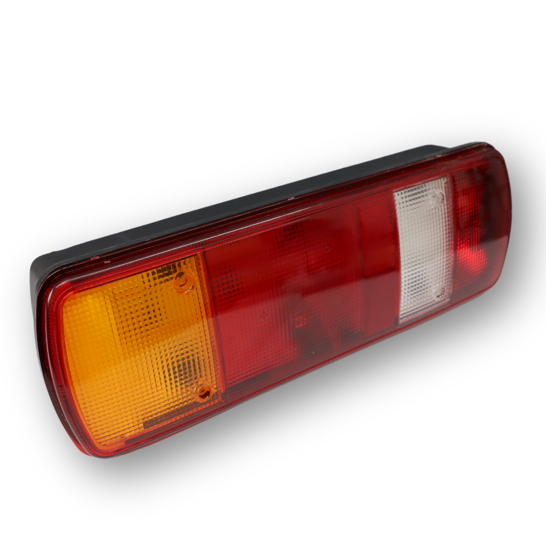 Фонарь задний MAN L, VOLVO FL, DAF LF , с кабелем левый-правый  (ISS)