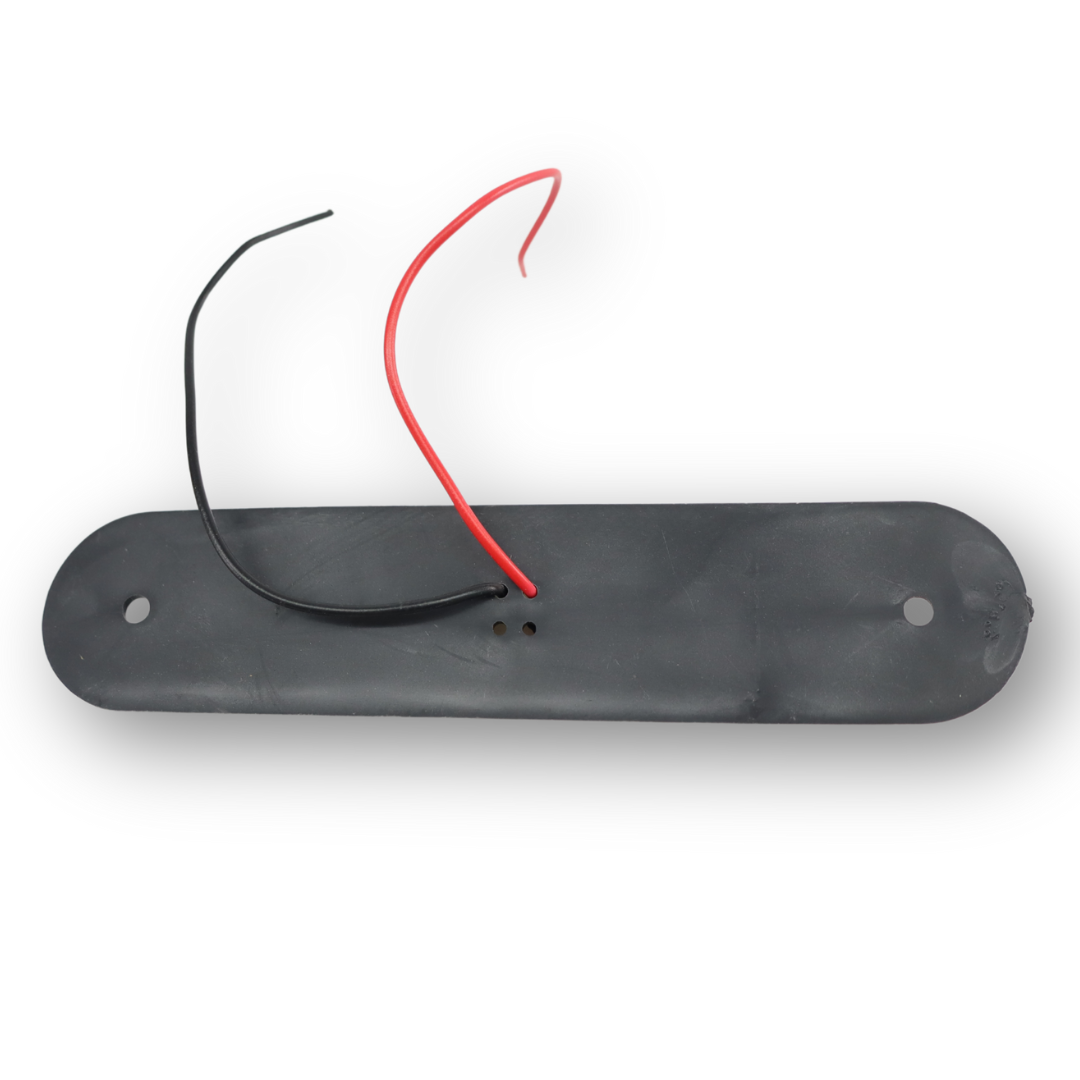 Фонарь габаритный LED 18 белый; 12-24V (YP-138) Фонарь габаритный LED 18 белый; 12-24V (YP-138)