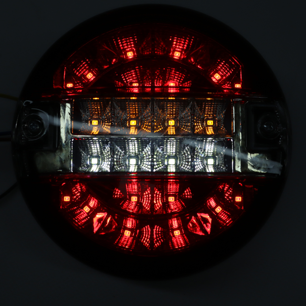 Фонарь задний диодный 24V (YUCE) Фонарь задний диодный 24V (YUCE)