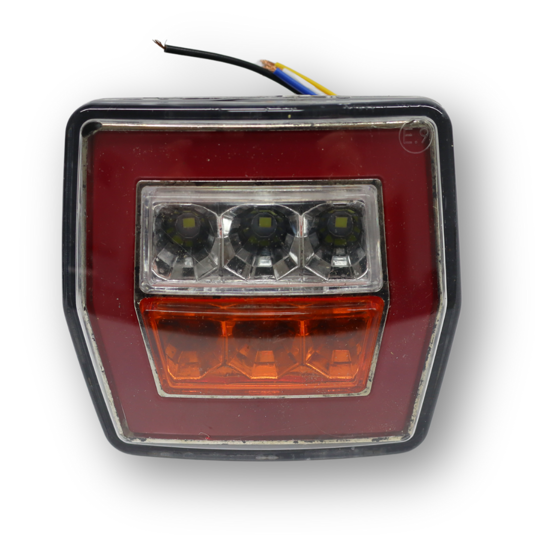 Фонарь задний NEON 12-24V Фонарь задний NEON 12-24V