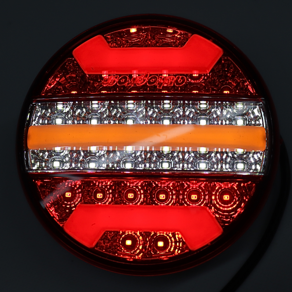 Фонарь задний диодный; динамический поворот; 24V (CERAY) Фонарь задний диодный; динамический поворот; 24V (CERAY)