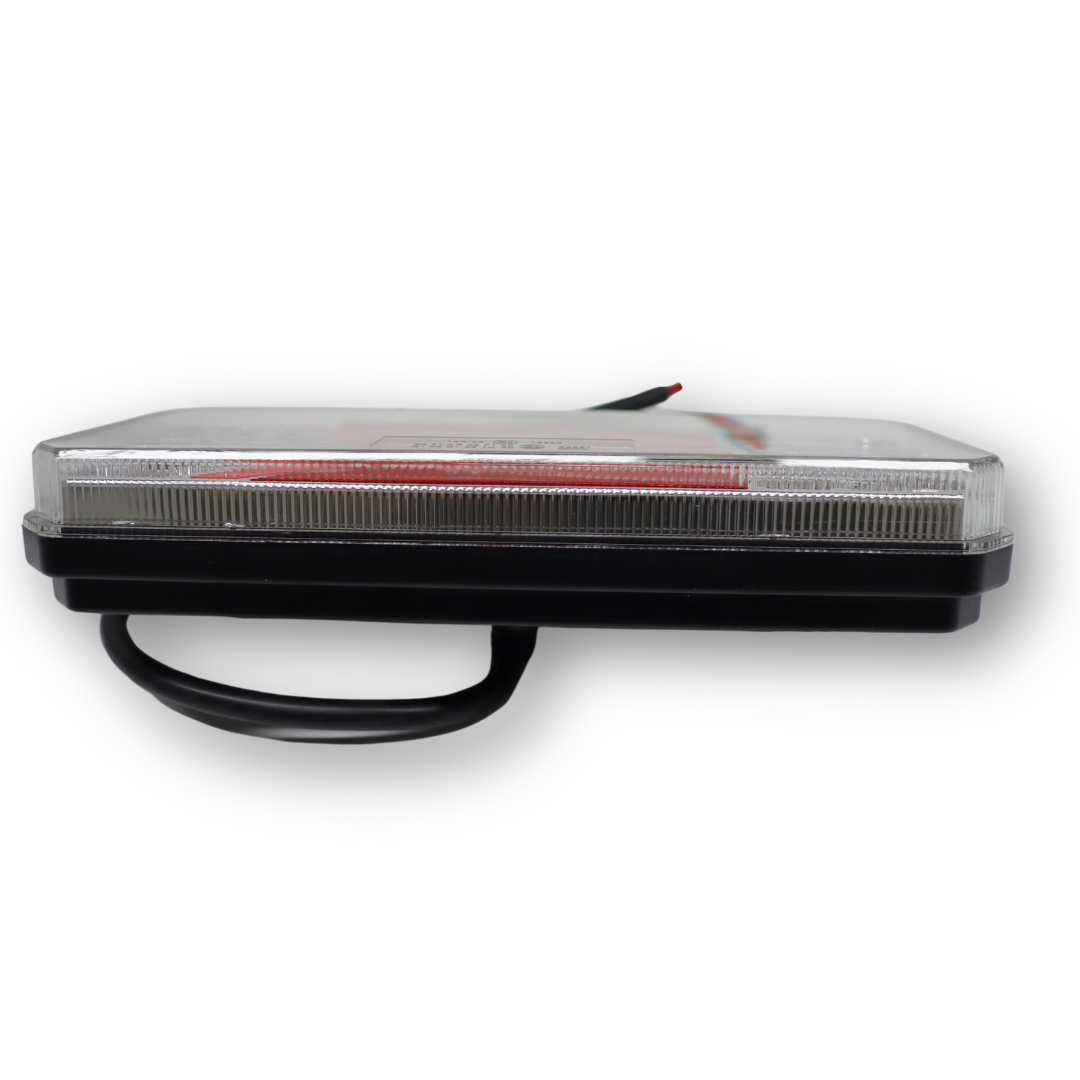 Фонарь задний диодный; динамический поворот (236х104х40 мм) Фонарь задний диодный; динамический поворот (236х104х40 мм)