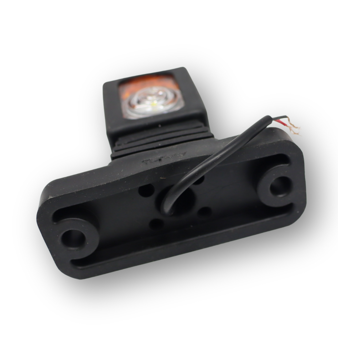 Фонарь габаритный рог; трехцветный; диодный; 9,5 см; 12-24V Фонарь габаритный рог; трехцветный; диодный; 9,5 см; 12-24V