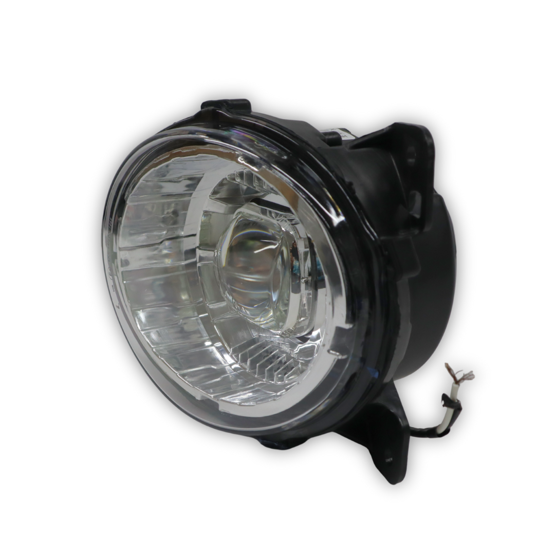 Фара противотуманная SCANIA P-R 5 серия (2004-2015) LED ближний свет белый левая Фара противотуманная SCANIA P-R 5 серия (2004-2015) LED ближний свет белый левая