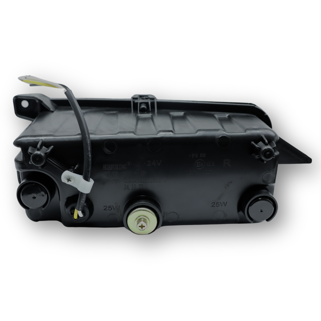 Фара противотуманная Mercedes Actros Mp3 LED RH Фара противотуманная Mercedes Actros Mp3 LED RH