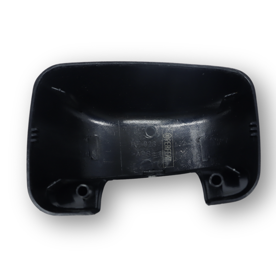 Крышка крепления зеркала DAF CF, XF105 (2006-2013) левая (PERFEKT) Крышка крепления зеркала DAF CF, XF105 (2006-2013) левая (PERFEKT)