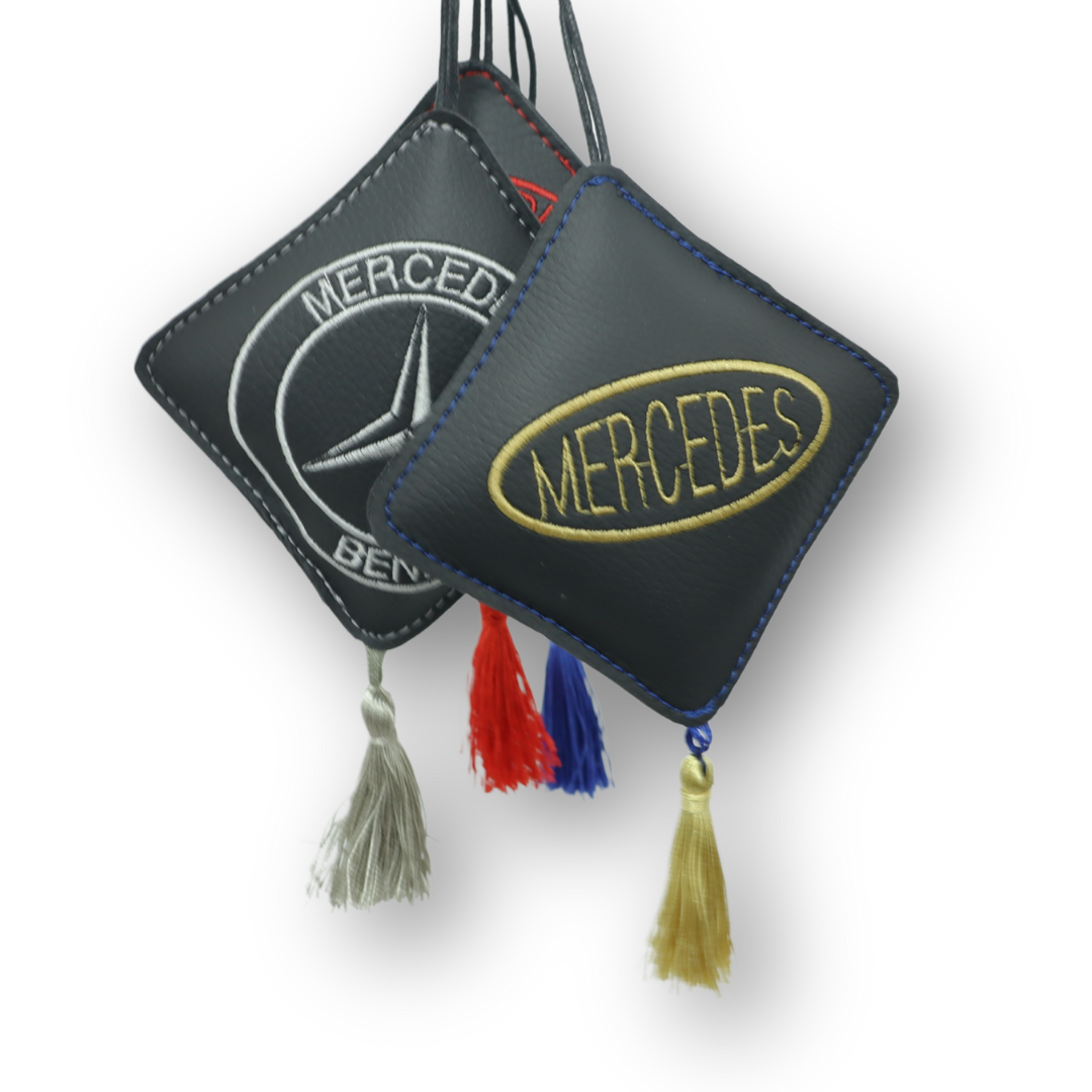 Декоративная подушка-кисточка MERCEDES Декоративная подушка-кисточка MERCEDES