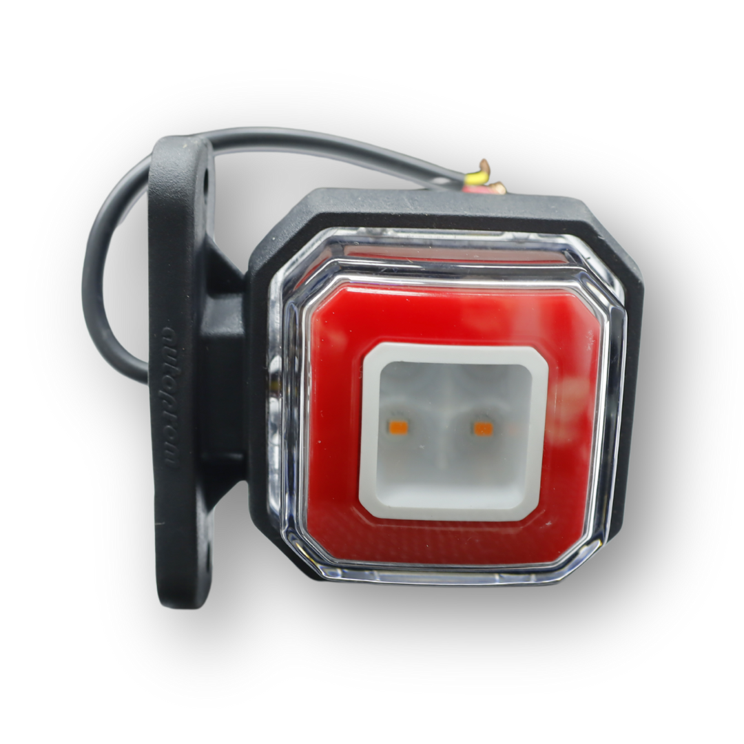 Фонарь габаритный квадратный; диодный; 8 см; с желтым габаритом (CERAY)