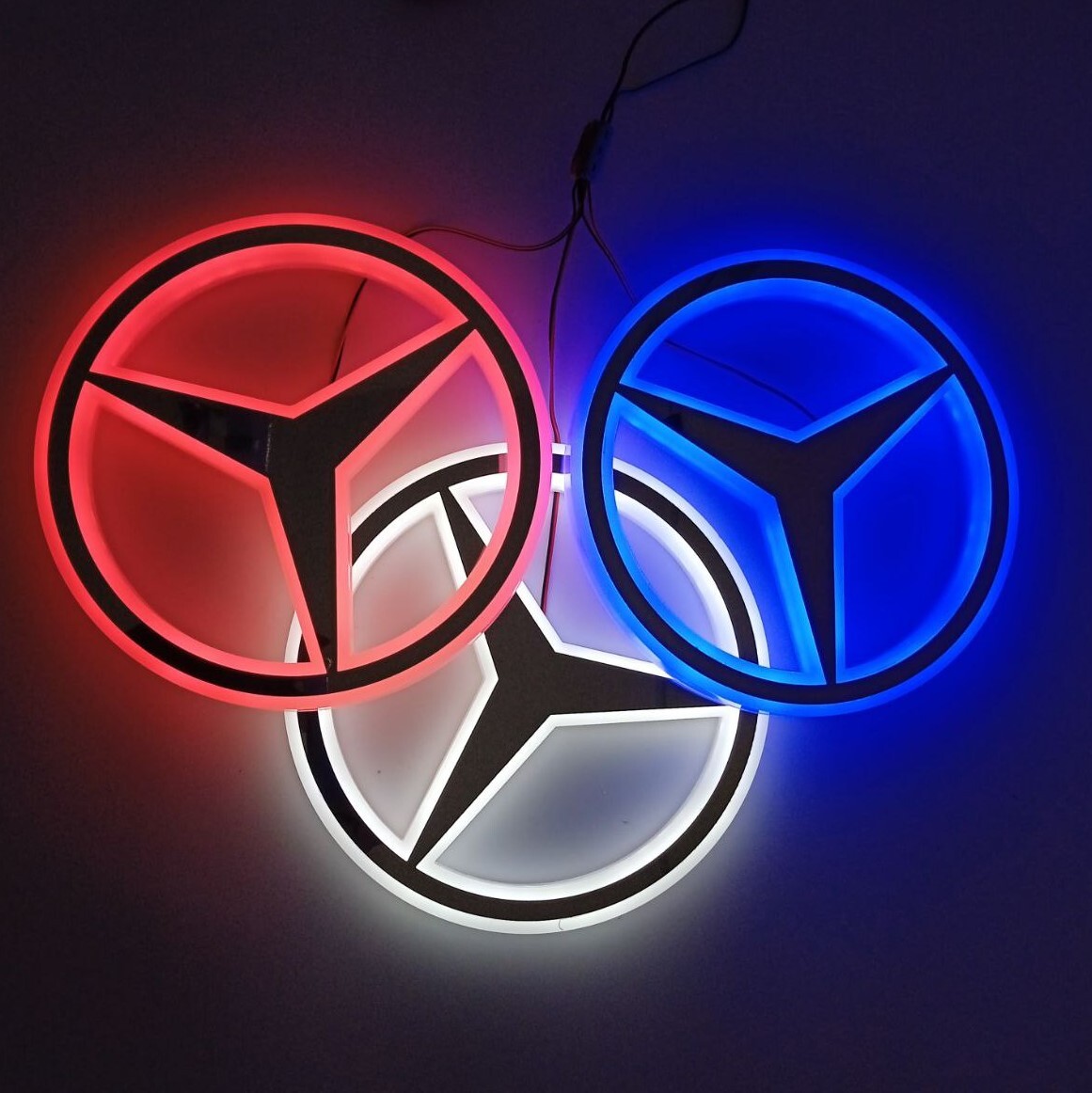 Ліхтар декоративний діодний MERCEDES - червоний (Ø-300мм*20мм) Ліхтар декоративний діодний MERCEDES - червоний (Ø-300мм*20мм)