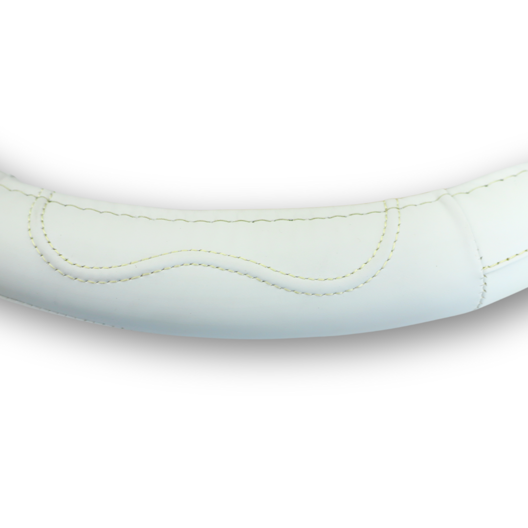 Оплетка руля XXL 45 (кожа) белая Оплетка руля XXL 45 (кожа) белая