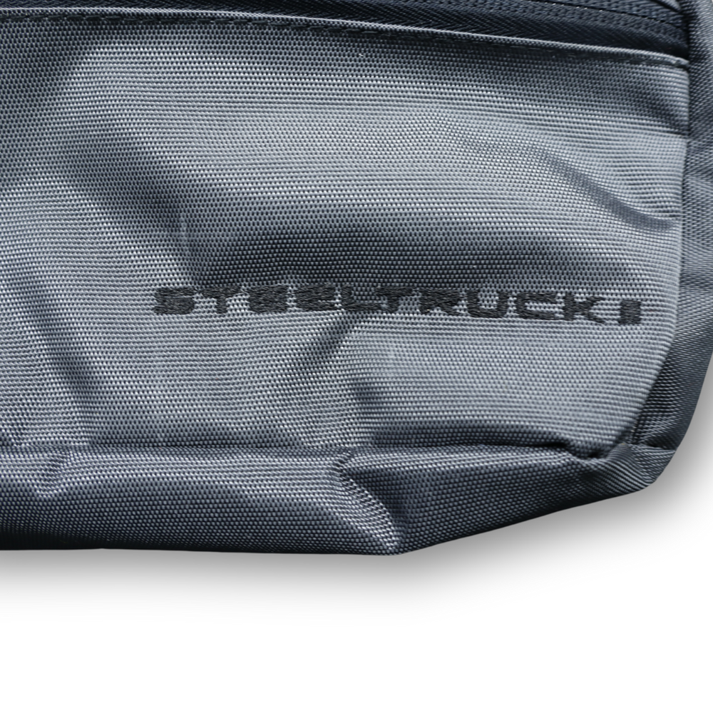 Сумка на пояс серая