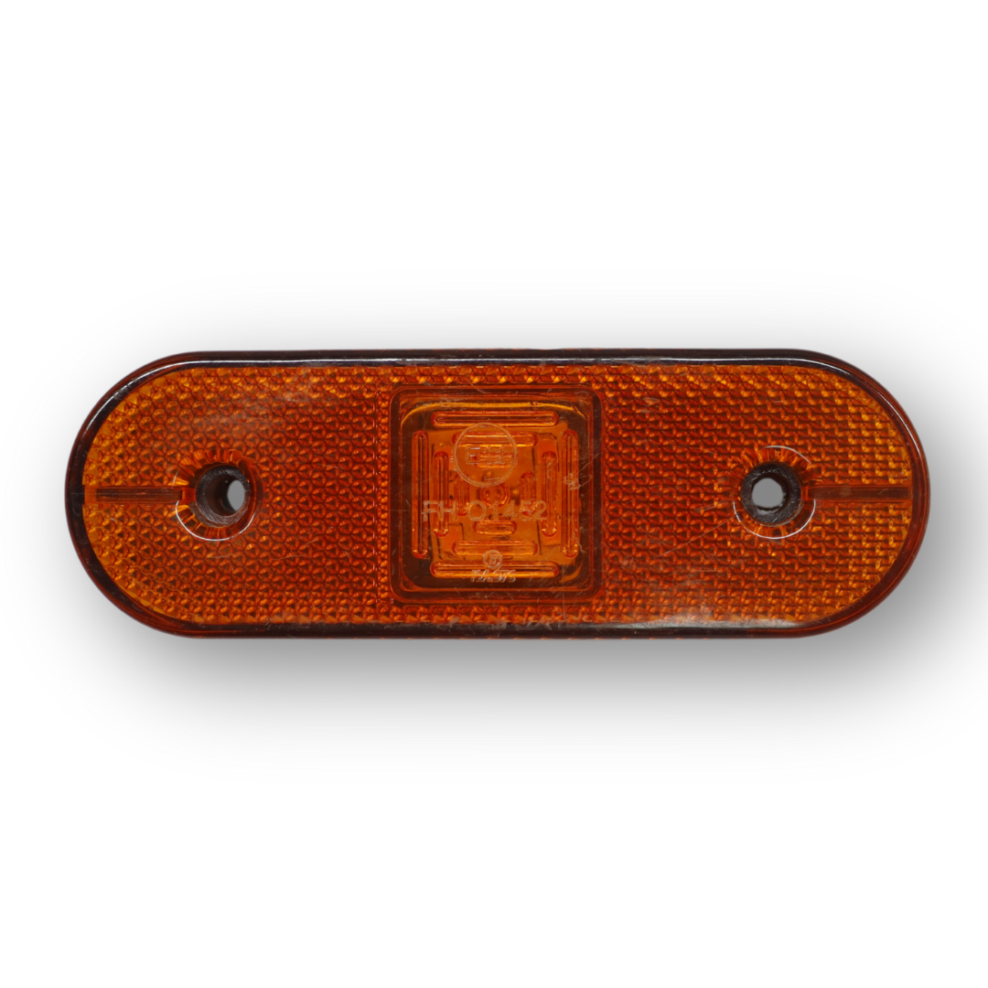 Фонарь габаритный LED 4; желтый; 12-24V; с креплением (111*40 мм) Фонарь габаритный LED 4; желтый; 12-24V; с креплением (111*40 мм)