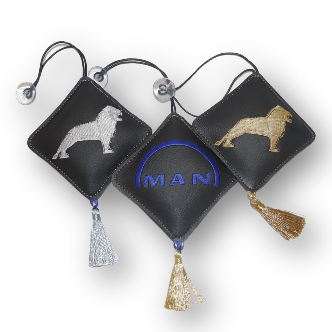 Декоративная подушка-кисточка MAN Декоративная подушка-кисточка MAN