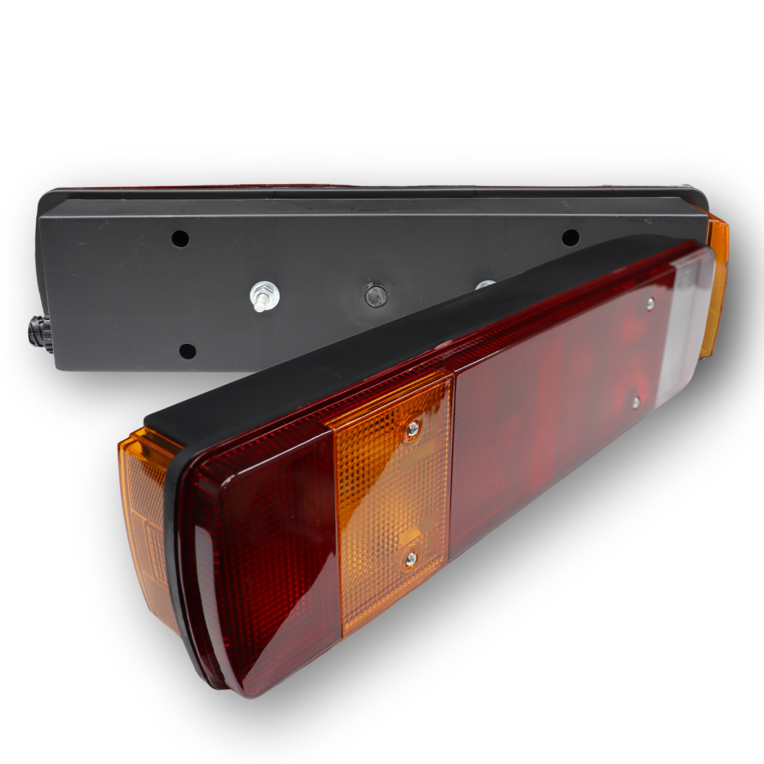 Фонарь задний VOLVO FH I / FH II/ Scania с разъемом "AMP" \левый\TANGDE