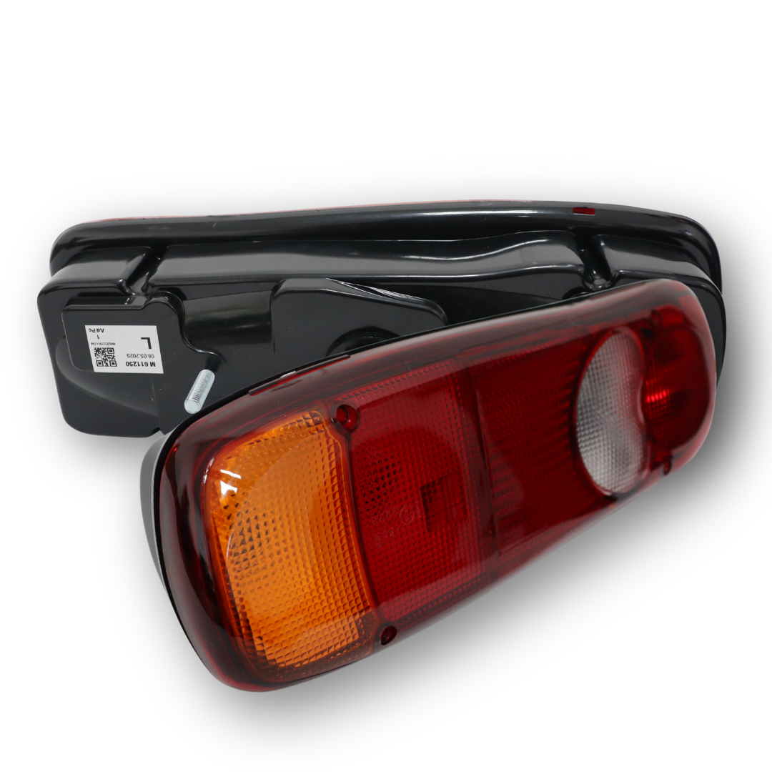 Фонарь задний RENAULT PREMIUM I - MIDLUM (2000-2005) \левый\ с разъемом AMP(Trucklight)