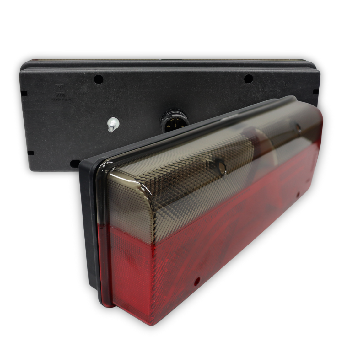 Фонарь задний EUROPOINT 3; разъем 7 pol. ASS2.1; правый; UCLER