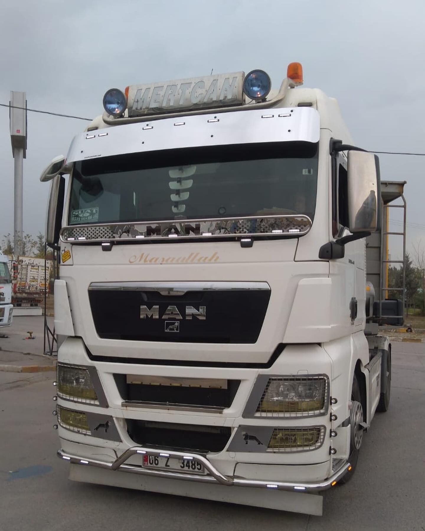 Нижняя дуга бампера MAN TGX EURO-5 Нижняя дуга бампера MAN TGX EURO-5