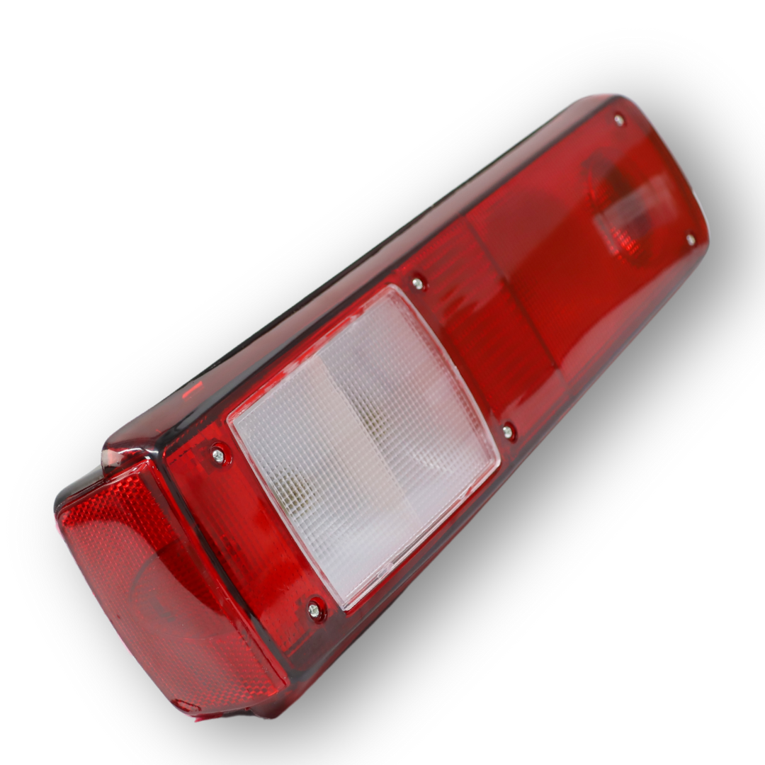 Фонарь задний RENAULT PREMIUM I / II - MAGNUM - KERAX (2006→) с разъемом AMP \левый\ Фонарь задний RENAULT PREMIUM I / II - MAGNUM - KERAX (2006→) с разъемом AMP \левый\