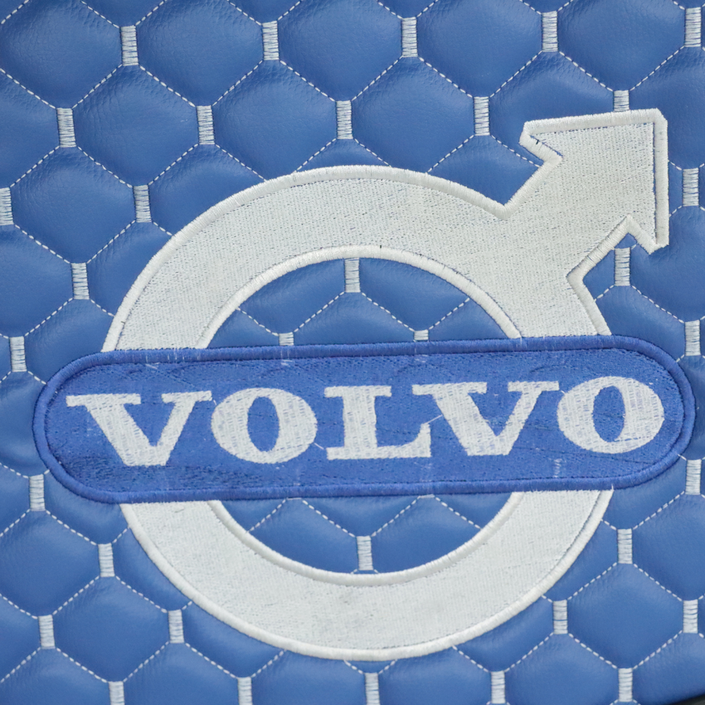 Полка кабины длинная VOLVO FH EURO 6  с 2014г. синяя с вышивкой\ST- Экокожа стёжка\