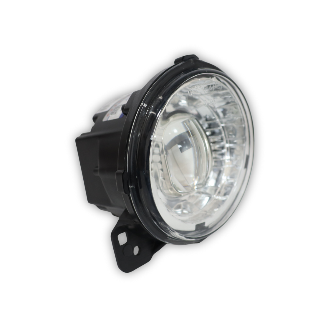 Фара противотуманная SCANIA P-R 5 серия (2004-2015) LED внутренняя(дальний свет), белый, правая Фара противотуманная SCANIA P-R 5 серия (2004-2015) LED внутренняя(дальний свет), белый, правая