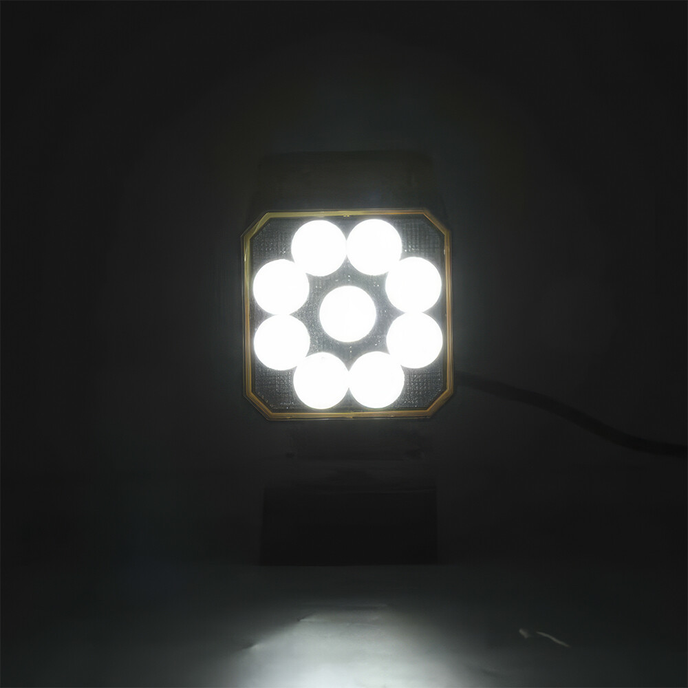 Фара диодная LED 24V с проблесковым маячком Фара диодная LED 24V с проблесковым маячком