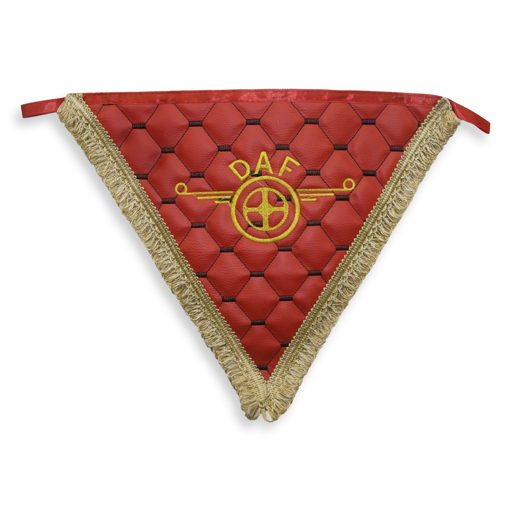 Вымпел треугольный экокожа DAF красный Вымпел треугольный экокожа DAF красный