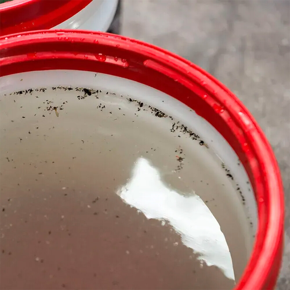 Автошампунь быстродействующий, который очищает смолы и следы от насекомых Hug Plus Tar Remover Heavy Duty Car Wash Shampoo - 3785мл Автошампунь быстродействующий, который очищает смолы и следы от насекомых Hug Plus Tar Remover Heavy Duty Car Wash Shampoo - 3785мл