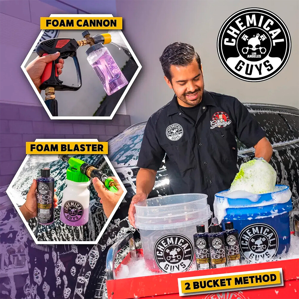 Автошампунь для черных и темных оттенков Black Light Hybrid Radiant Finish Car Wash Soap for Black and Dark Colored Cars - 473мл Автошампунь для черных и темных оттенков Black Light Hybrid Radiant Finish Car Wash Soap for Black and Dark Colored Cars - 473мл