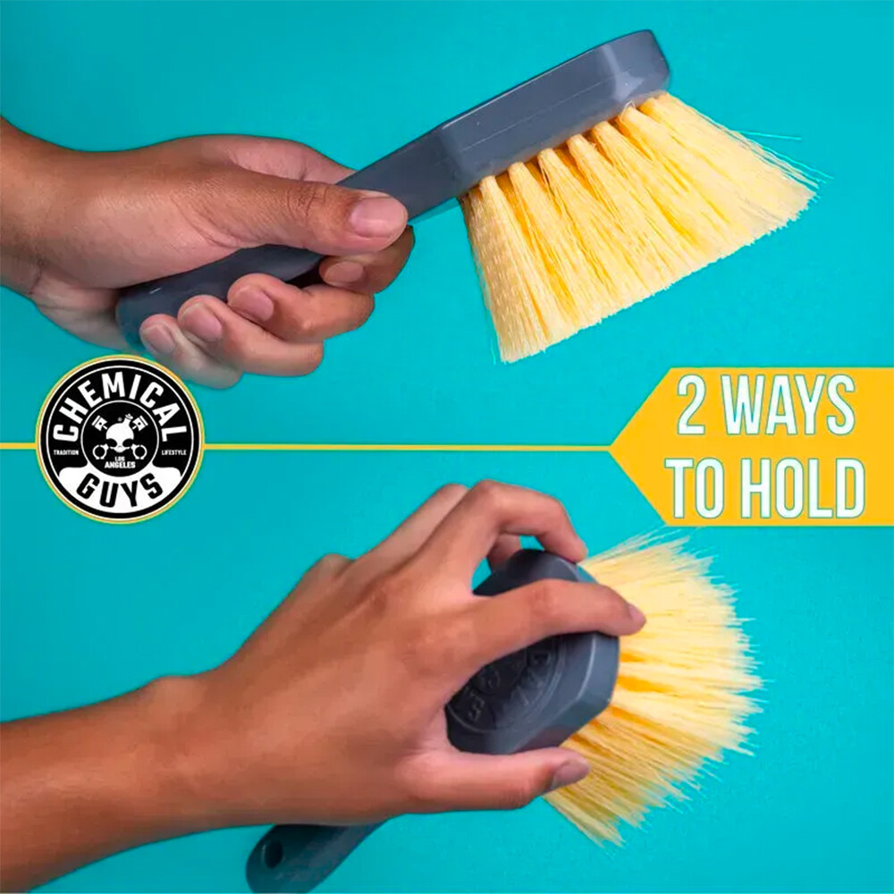 Щетка для чистки ковровых покрытий, тканевой обивки Stiff Heavy Duty Carpet & Interior Brush