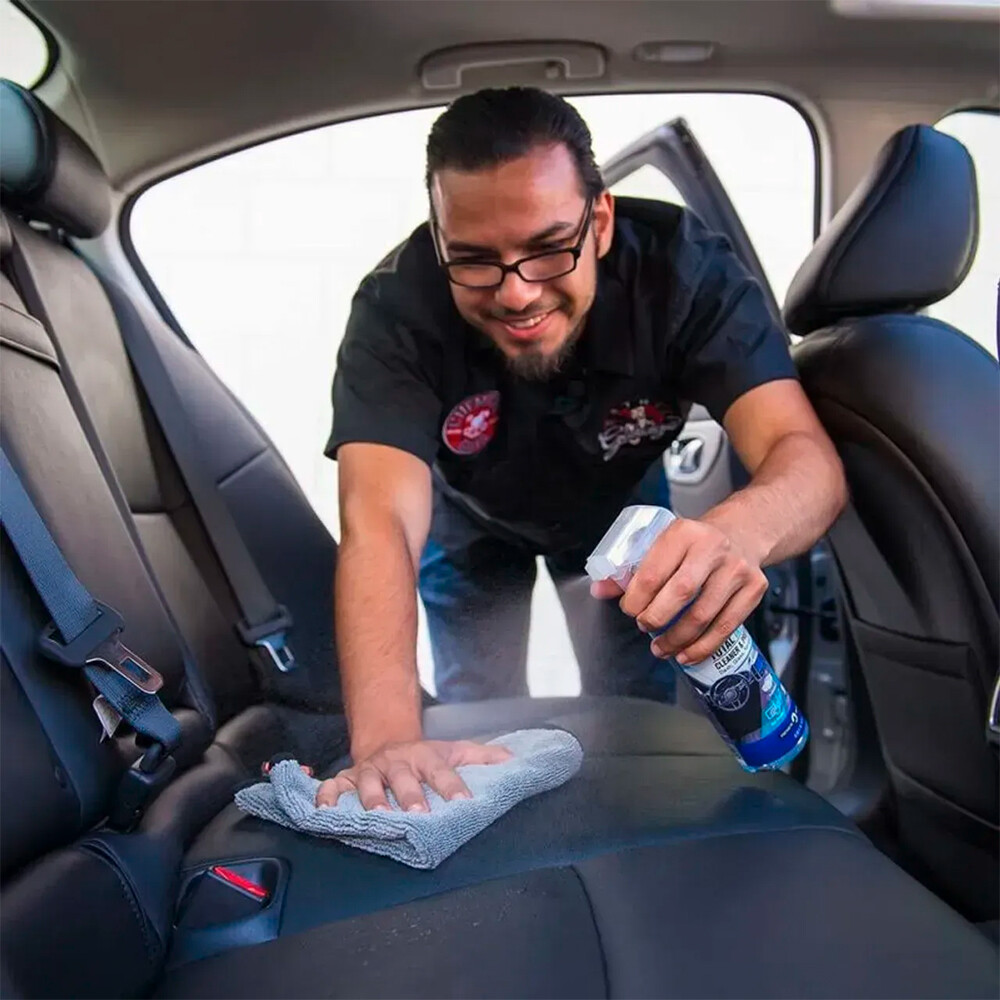 Средство для очистки и защиты салона авто Total Interior - 1893мл Средство для очистки и защиты салона авто Total Interior - 1893мл