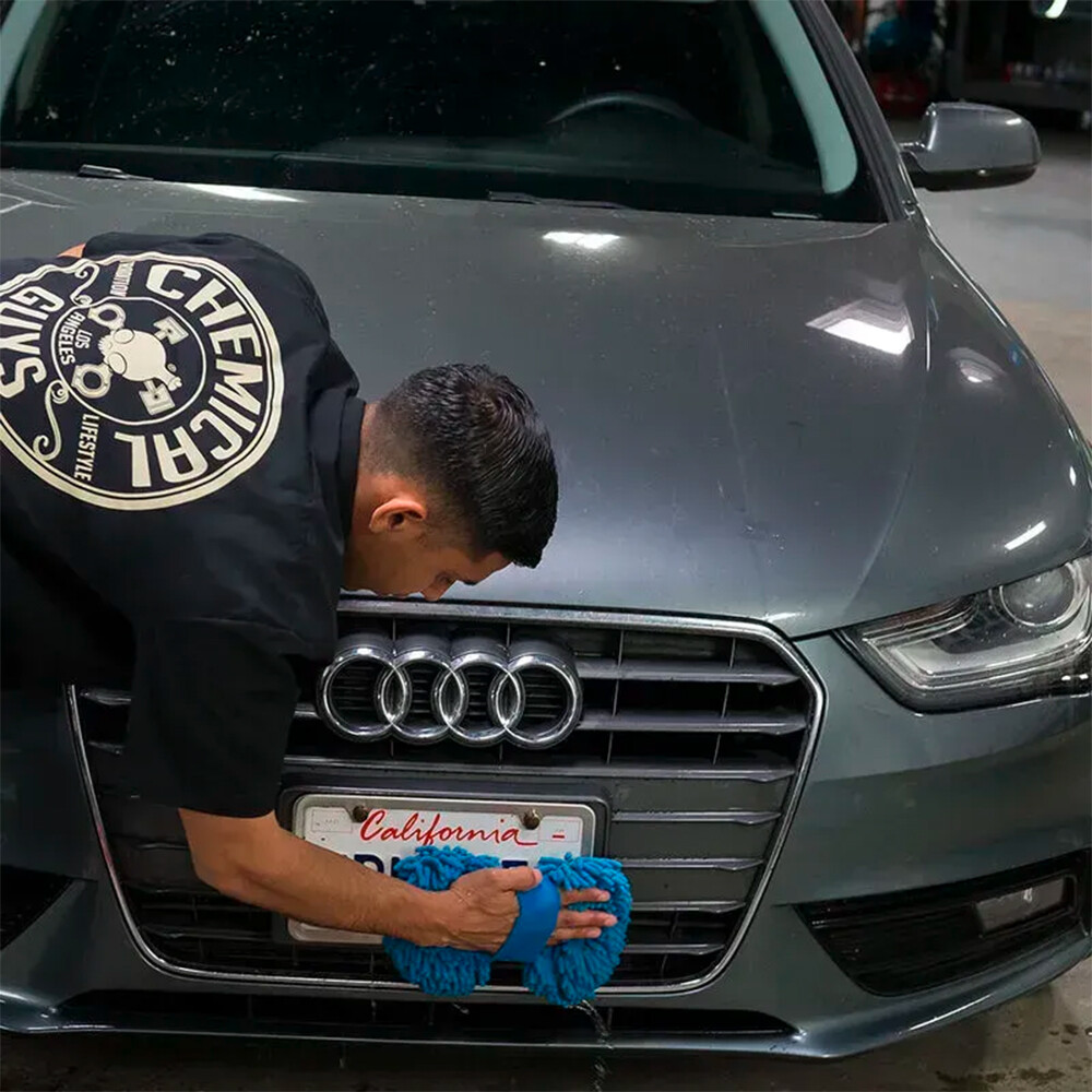 Автошампунь быстродействующий, который очищает смолы и следы от насекомых Bug Plus Tar Remover Heavy Duty Car Wash Shampoo - 1893мл Автошампунь быстродействующий, который очищает смолы и следы от насекомых Bug Plus Tar Remover Heavy Duty Car Wash Shampoo - 1893мл