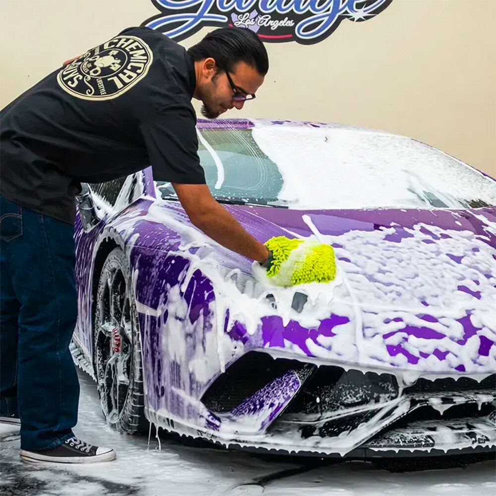 Автошампунь с ароматом арбуза Watermelon Snow Foam Extreme Suds Cleansing Wash - 1893мл Автошампунь с ароматом арбуза Watermelon Snow Foam Extreme Suds Cleansing Wash - 1893мл