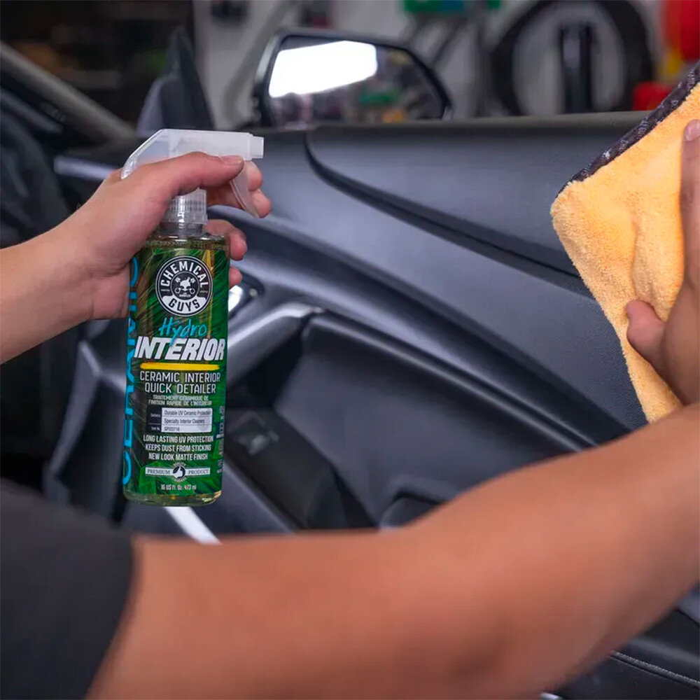 Керамическая защита для интерьера Hydrointerior Ceramic Interior Quick Detailer - 473мл Керамическая защита для интерьера Hydrointerior Ceramic Interior Quick Detailer - 473мл