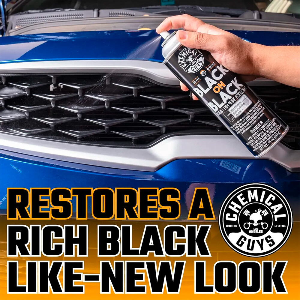 Аэрозольна пропитка для пластика и резина Black On Black Instant Shine