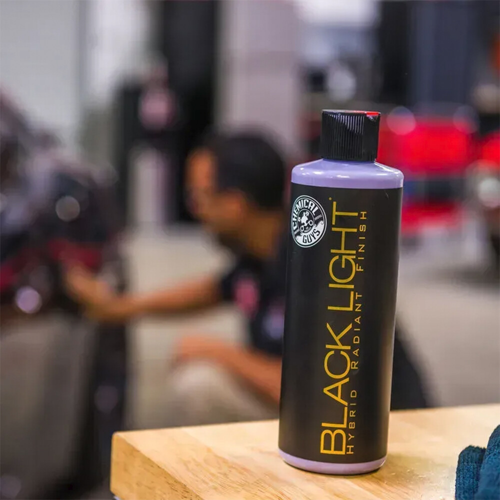 Глейз полироль с содержанием силанта Black Light Hybrid Glaze and Sealant - 100 мл Глейз полироль с содержанием силанта Black Light Hybrid Glaze and Sealant - 100 мл