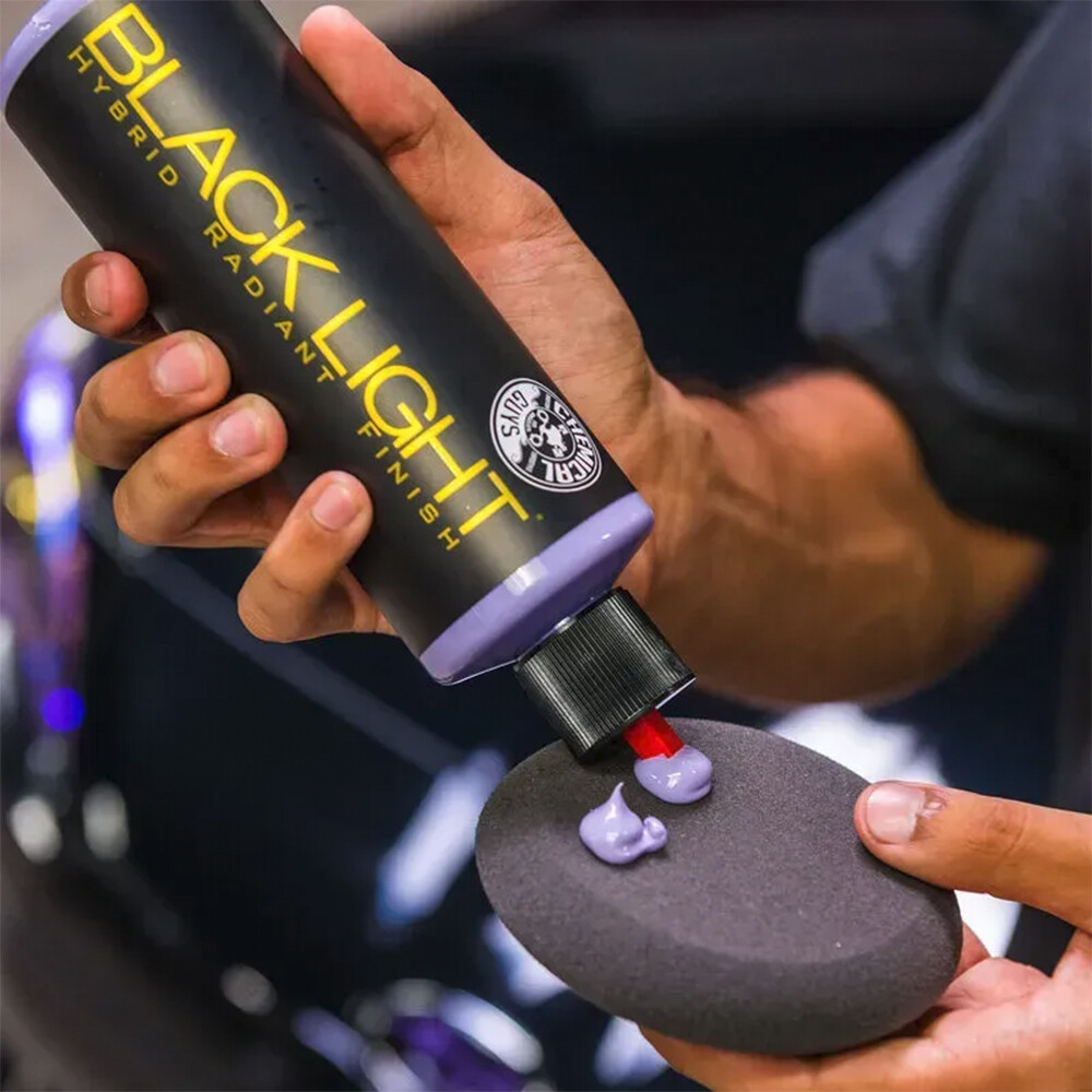 Глейз полироль с содержанием силанта Black Light Hybrid Glaze and Sealant - 100 мл Глейз полироль с содержанием силанта Black Light Hybrid Glaze and Sealant - 100 мл