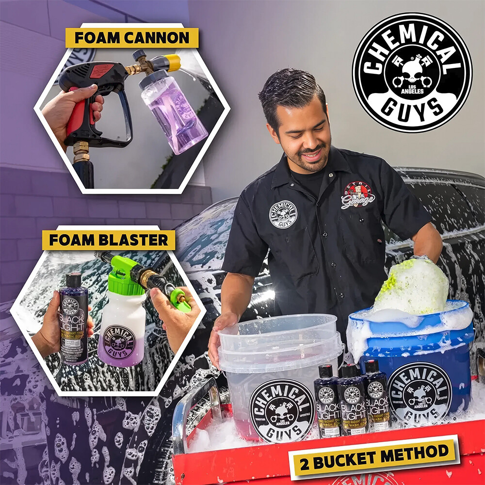 Автошампунь для черных и темных оттенков Black Light Hybrid Radiant Finish Car Wash Soap For Black and Dark Colored Cars - 3785мл