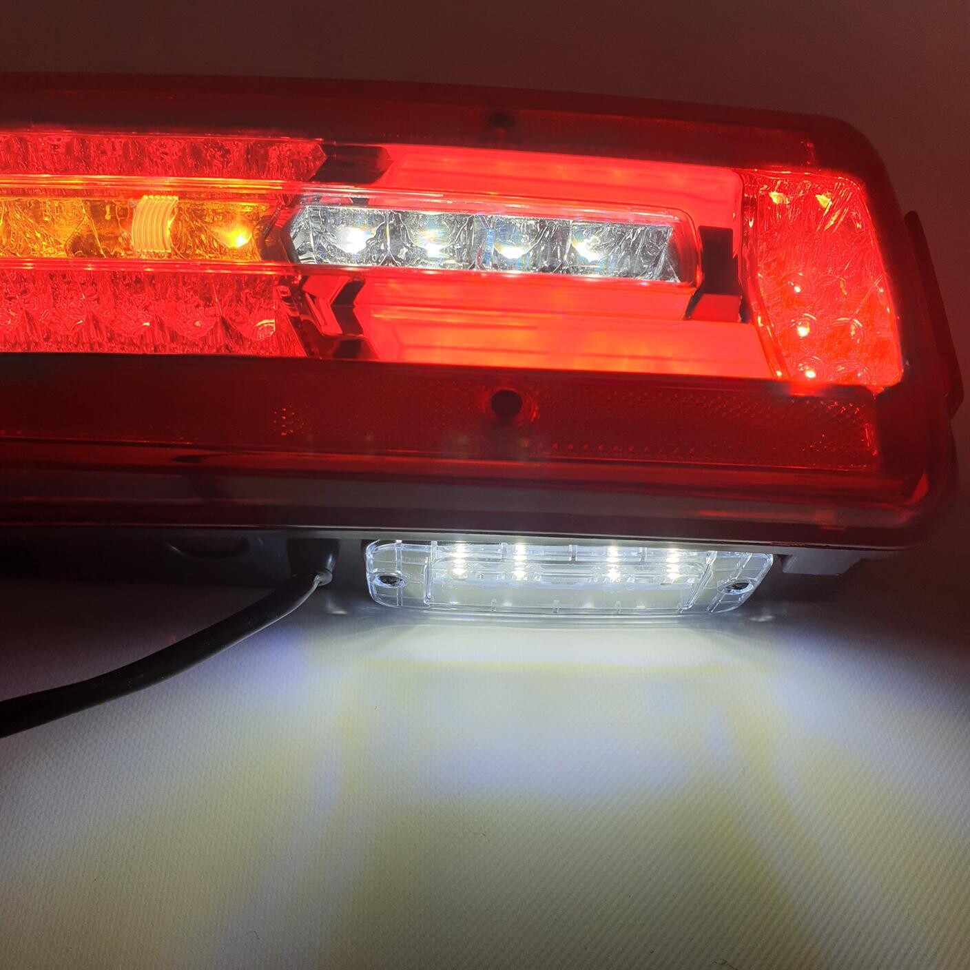 Фонарь задний LED MAN TGX - TGM - TGS (2013→) \лев.\