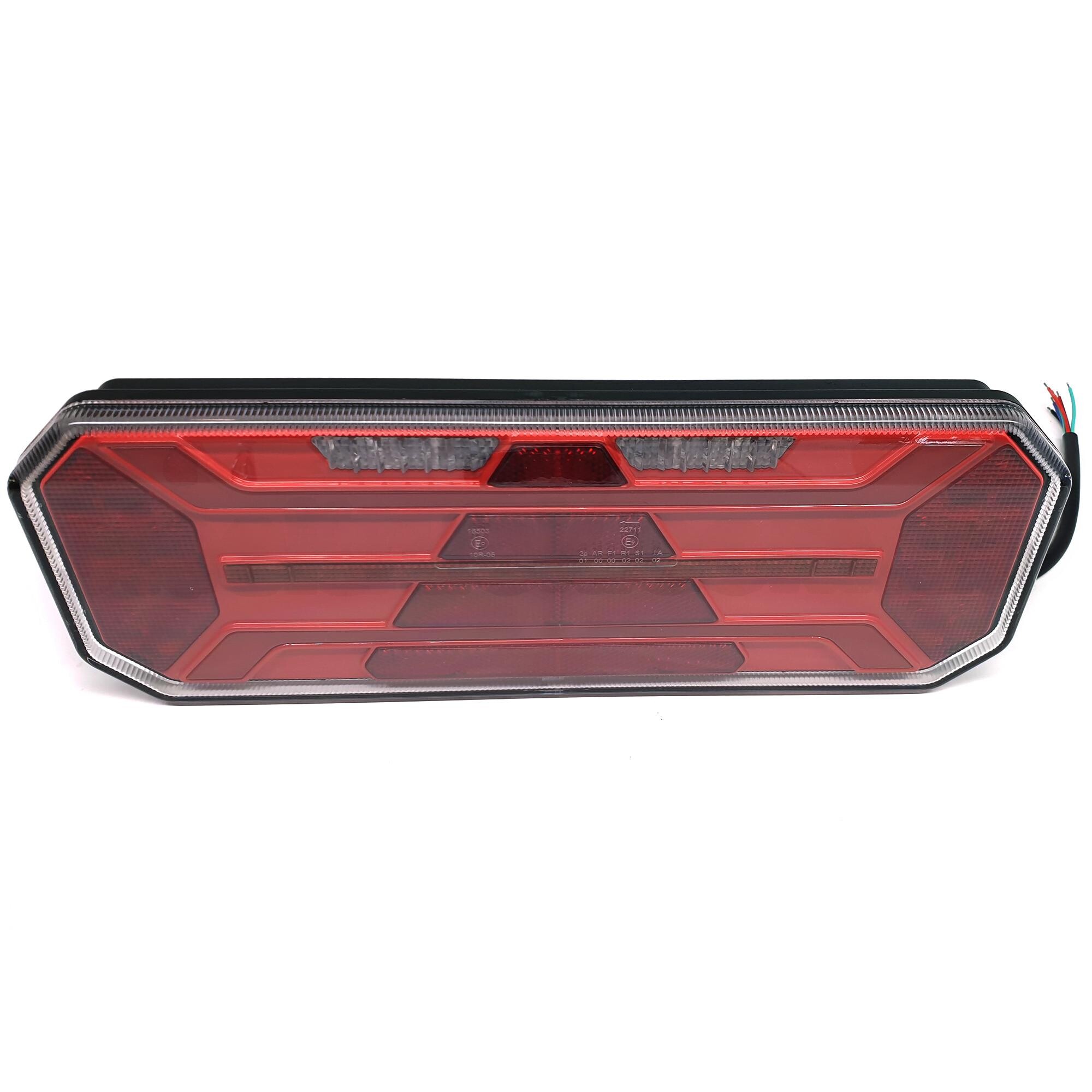 Фонарь задний FERZE 350х131х35 \лев.\ бег.указ.поворота , каб. без подсв. ном.