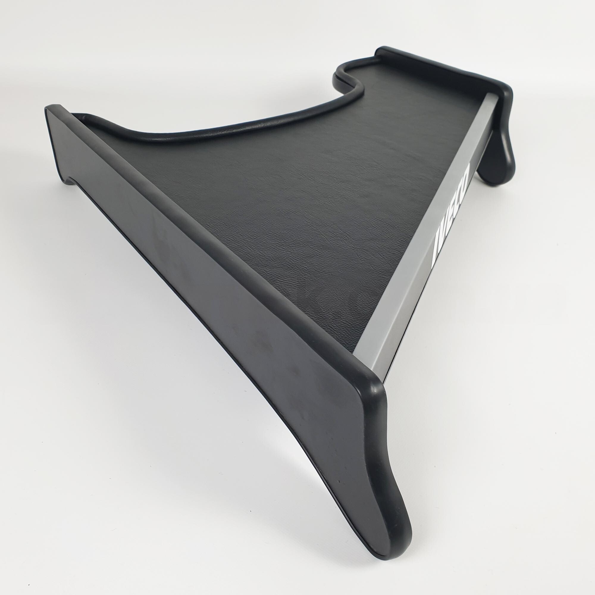 Полка кабины IVECO STRALIS до 2009 г. (с вырезом)\ST- Экокожа\