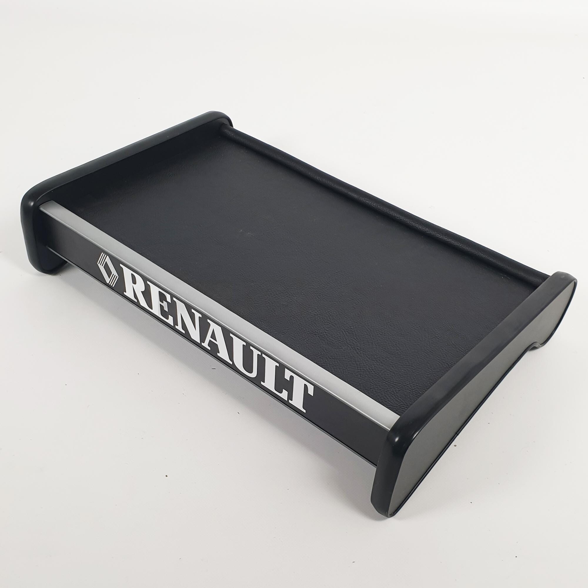 Полка кабины Renault  Master с 2004-2010г\ST- Экокожа\