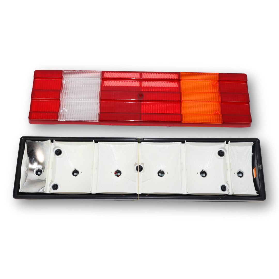 Фонарь задний MERCEDES с кабелем \левый+правый\ Фонарь задний MERCEDES с кабелем \левый+правый\