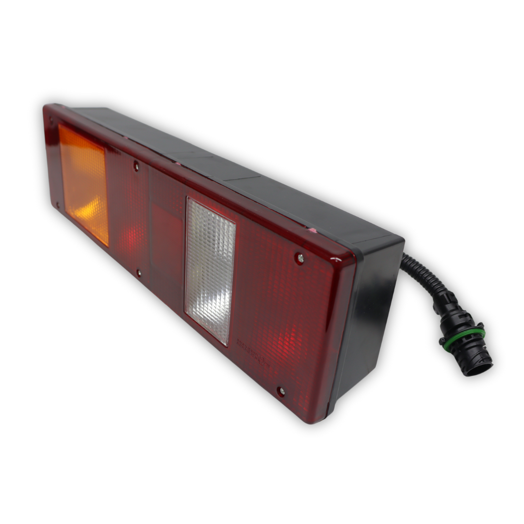 Фонарь задний MAZ \ KAMAZ EURO \лев\ кабель с  разъёмом AMP \ST\